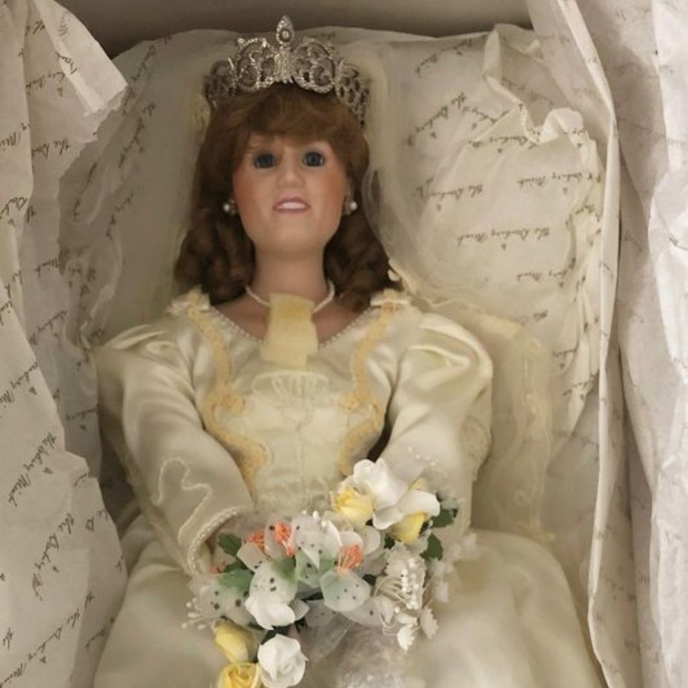 Danbury Mint Princess Sarah porcelain Bride Doll